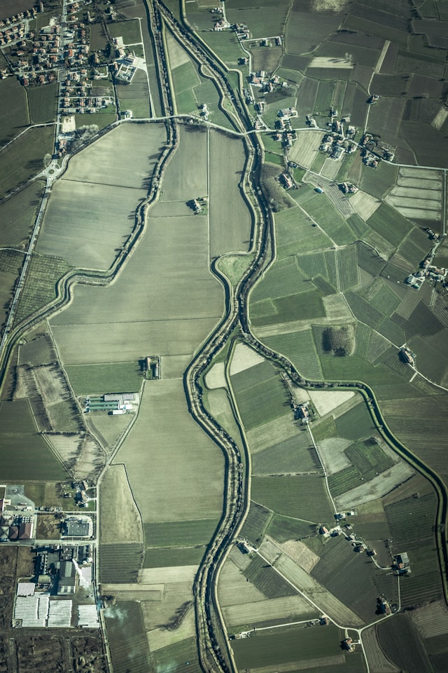 Location & Maps