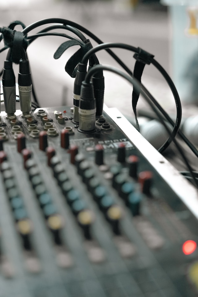 Music & Audio